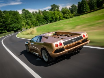 Lamborghini Diablo - historia kultowego superauta z okazji 30. urodzin